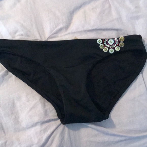 Anika Brazil black bikini with button and sequins - Picture 6 of 6